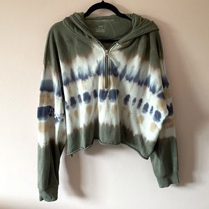 AE tie dye cropped long sleeve hoodie
